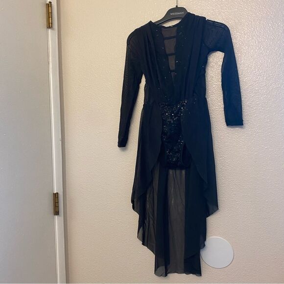 WEISSMAN Elite Dance maxi black dress Levitating
D13002 IC- child 7/8 NEW - Picture 2 of 13